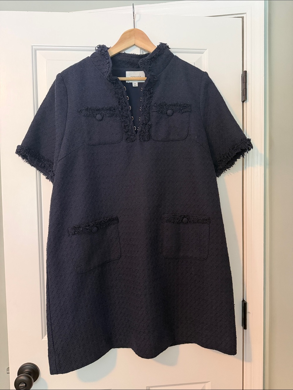 Tuckernuck Pomander Place Tweed Ophelia Short-Sleeve Shift Dress in Navy